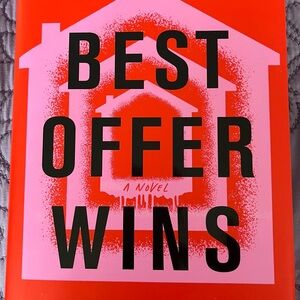Best Offer Wins by Marisa Kashino